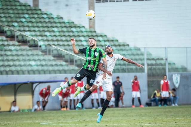 世预赛欧洲区分档：法、西、葡、意、英、德一档